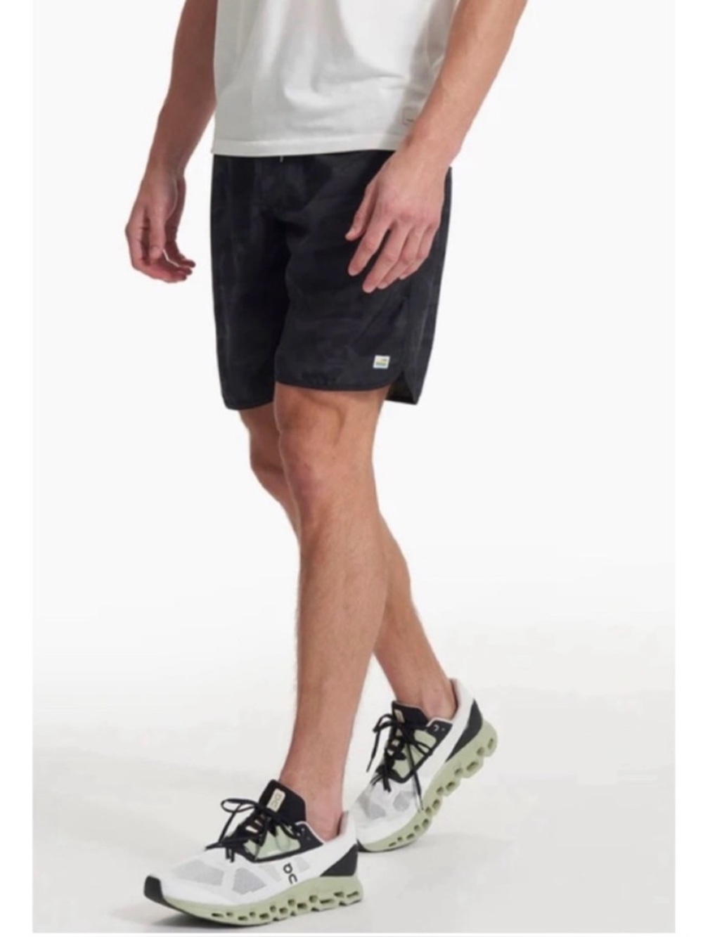 NWT✨VUORI Banks Short 7.5" in Black Como Size S